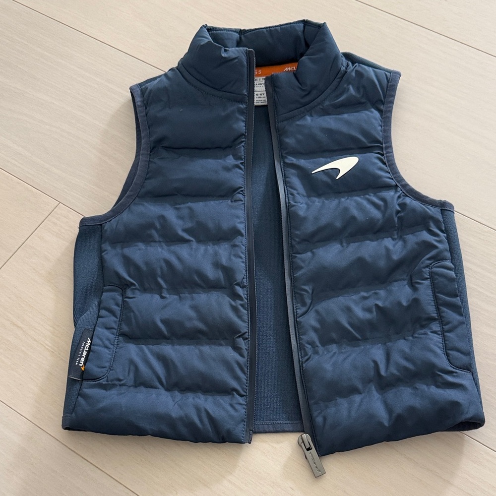 Reiss x McLaren Formula 1 kids vest size 5/6